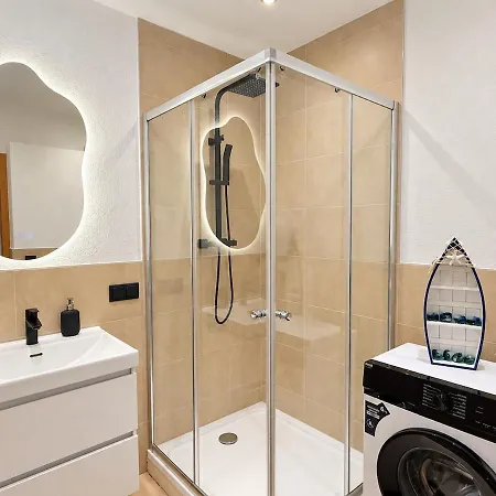 Modernes, Gemuetliches Zuhause Mit Platz Fuer Alle *
